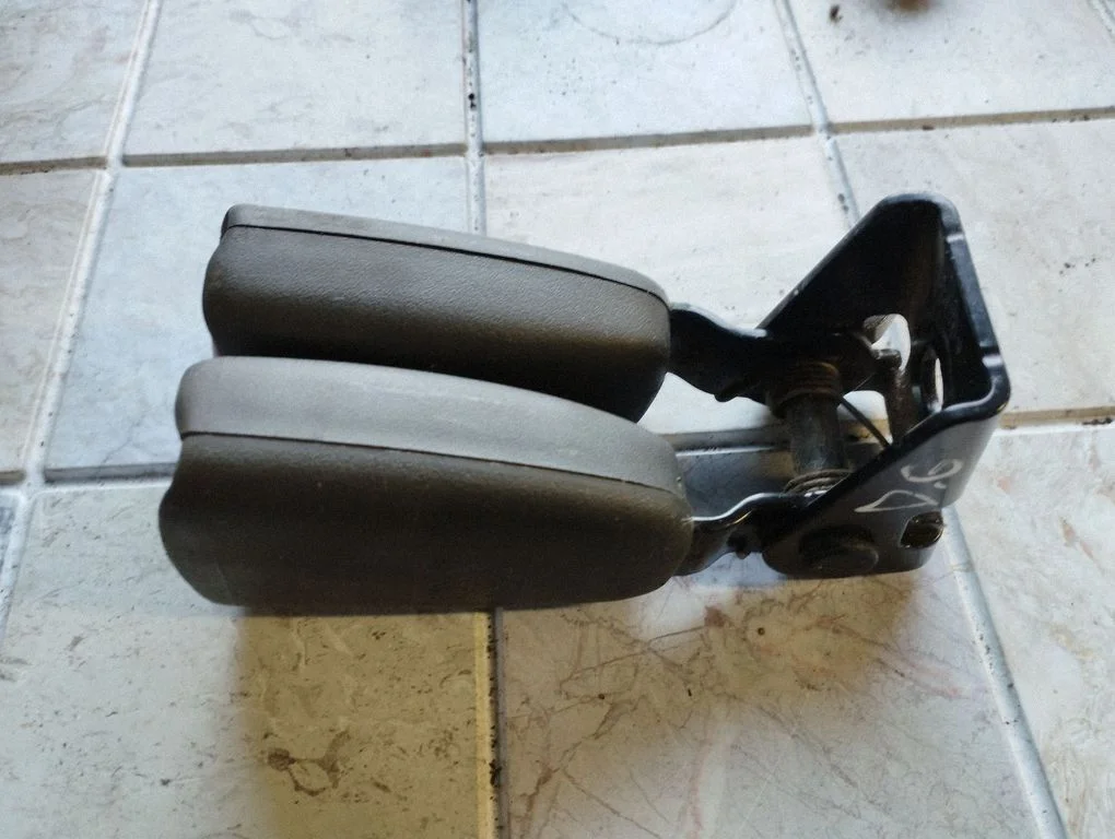 Zapięcie pasa tylne 9156906