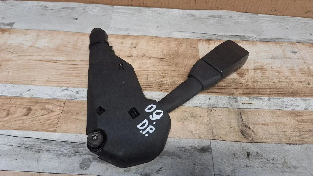 Front seatbelt buckle – BMW 5 Series E39 (1996-2003)