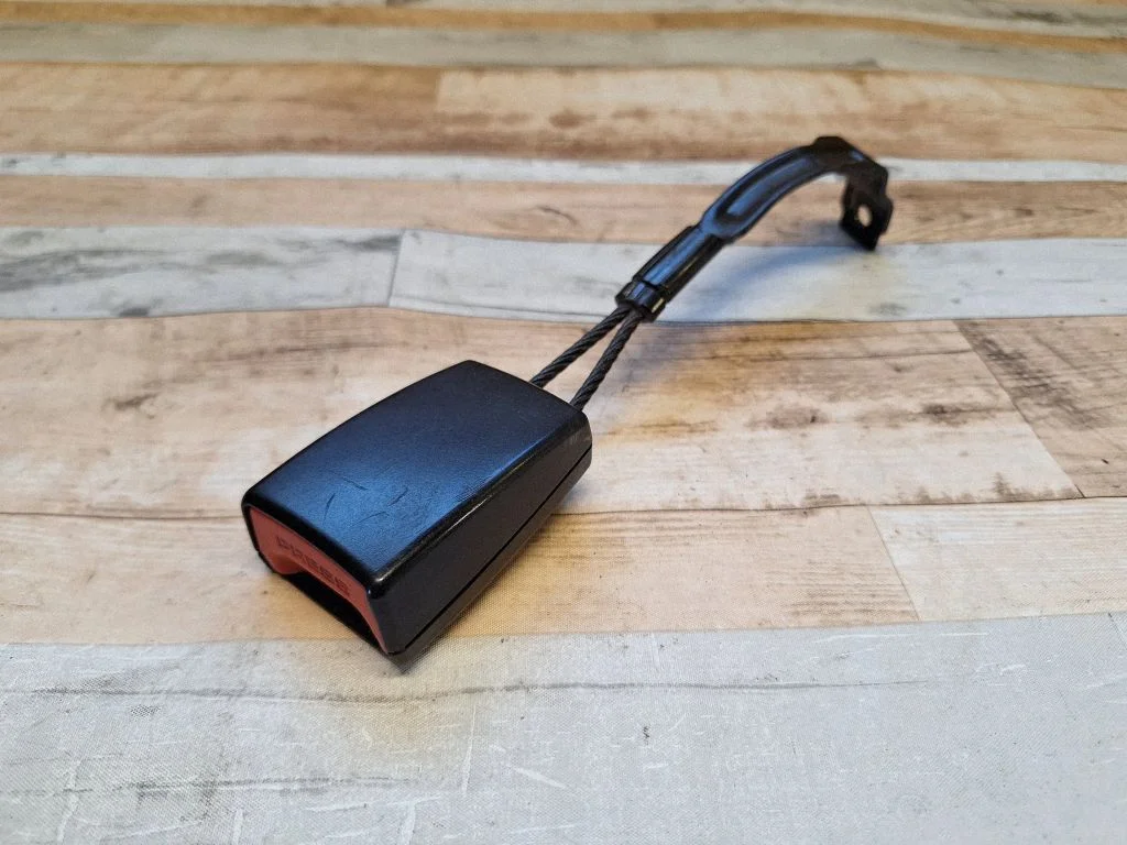 Eesmise turvavöö pannal – Skoda Octavia Mk2 (1Z) (2004-2013)
