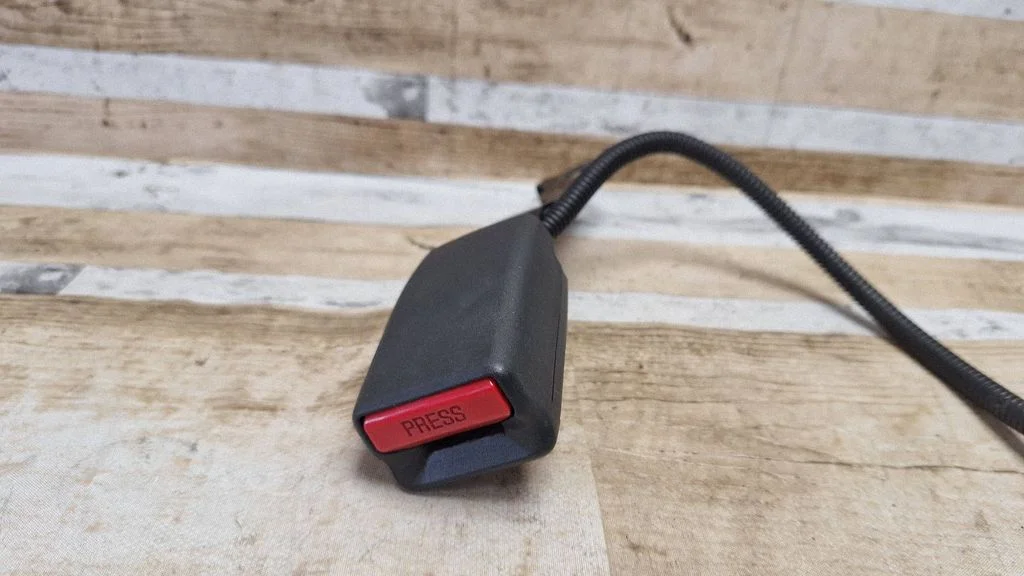 Front seatbelt buckle – Honda Civic (2006-2011)
