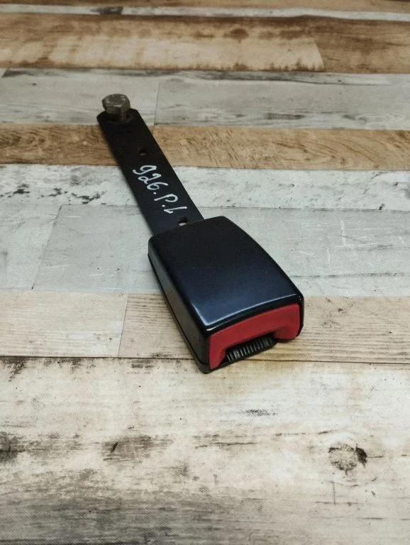 Front seatbelt buckle – Seat Alhambra (Mk1) (1996-2010)