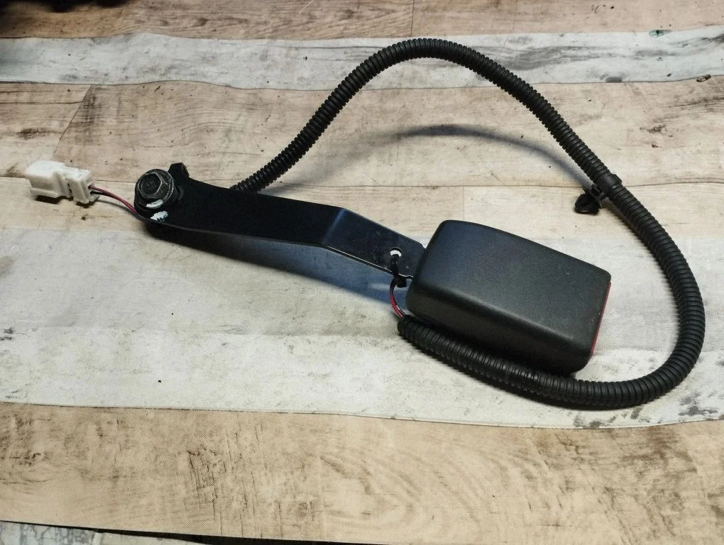 Front seatbelt buckle – Honda Civic (2006-2011)