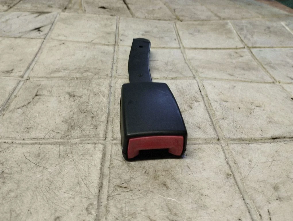 Front seatbelt buckle 6Q0857756D