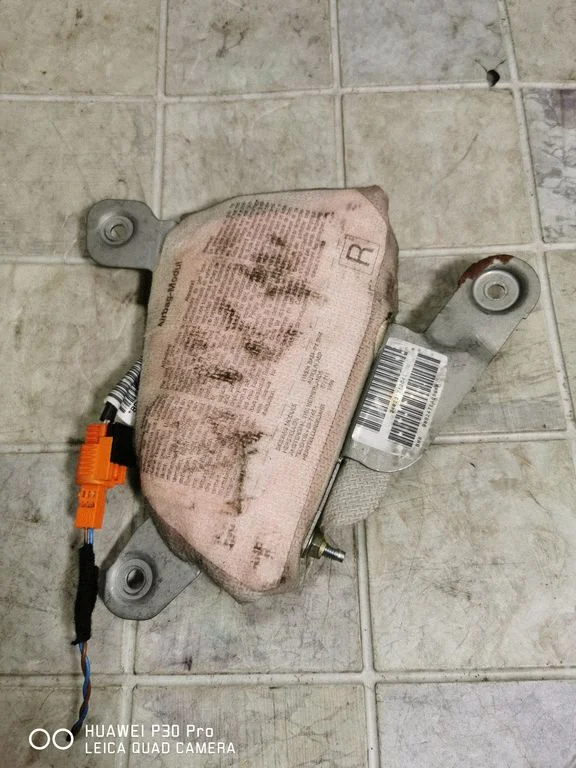 Front door airbag – BMW 5 Series E39 (1996-2003)