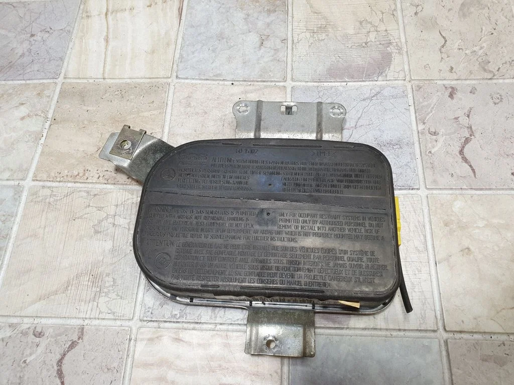 Front door airbag – Mercedes-Benz E-Class W210 (1995-2002)