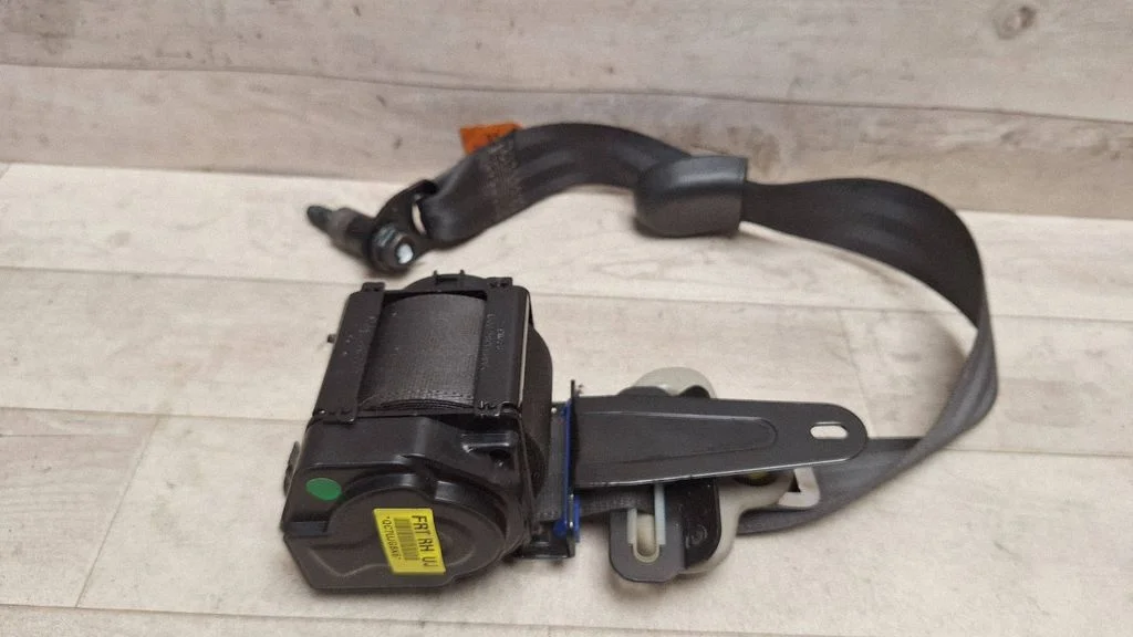 Front seatbelt – Opel Antara (2006-2016)