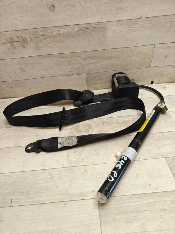 Front seatbelt 7M0857706C