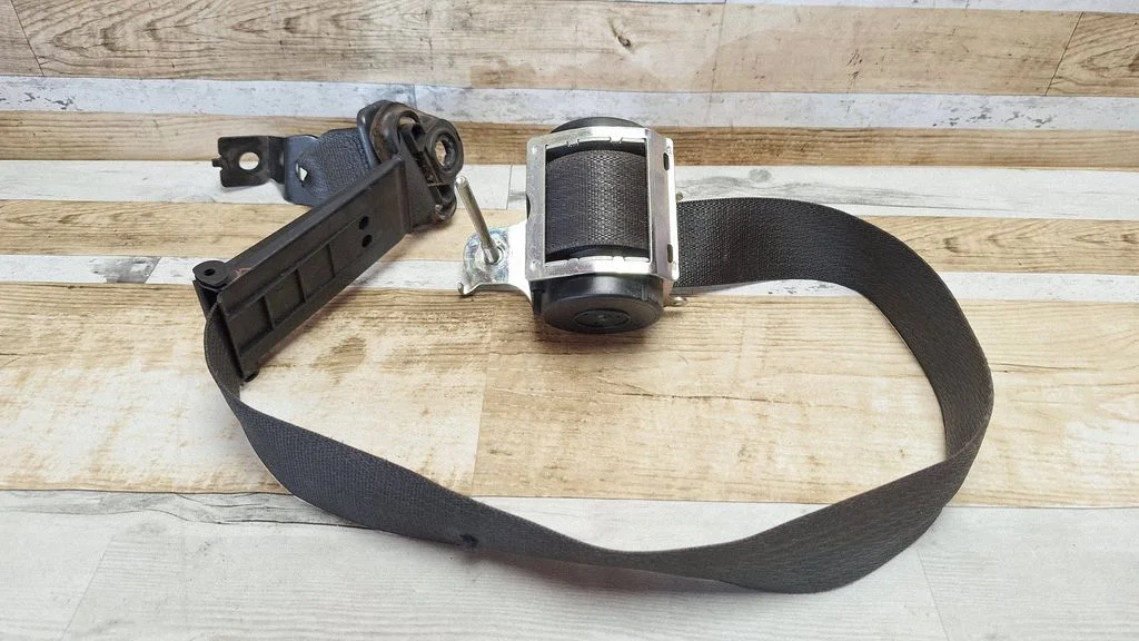 Front seatbelt – Opel Zafira B (2005-2014)