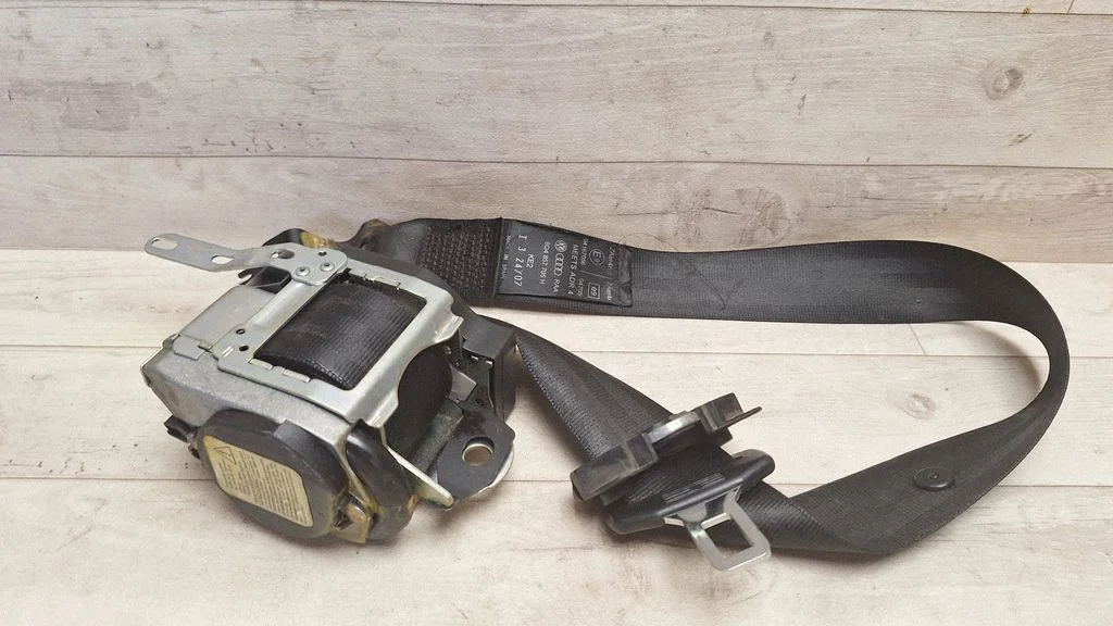 Front seatbelt 6Q4857705H