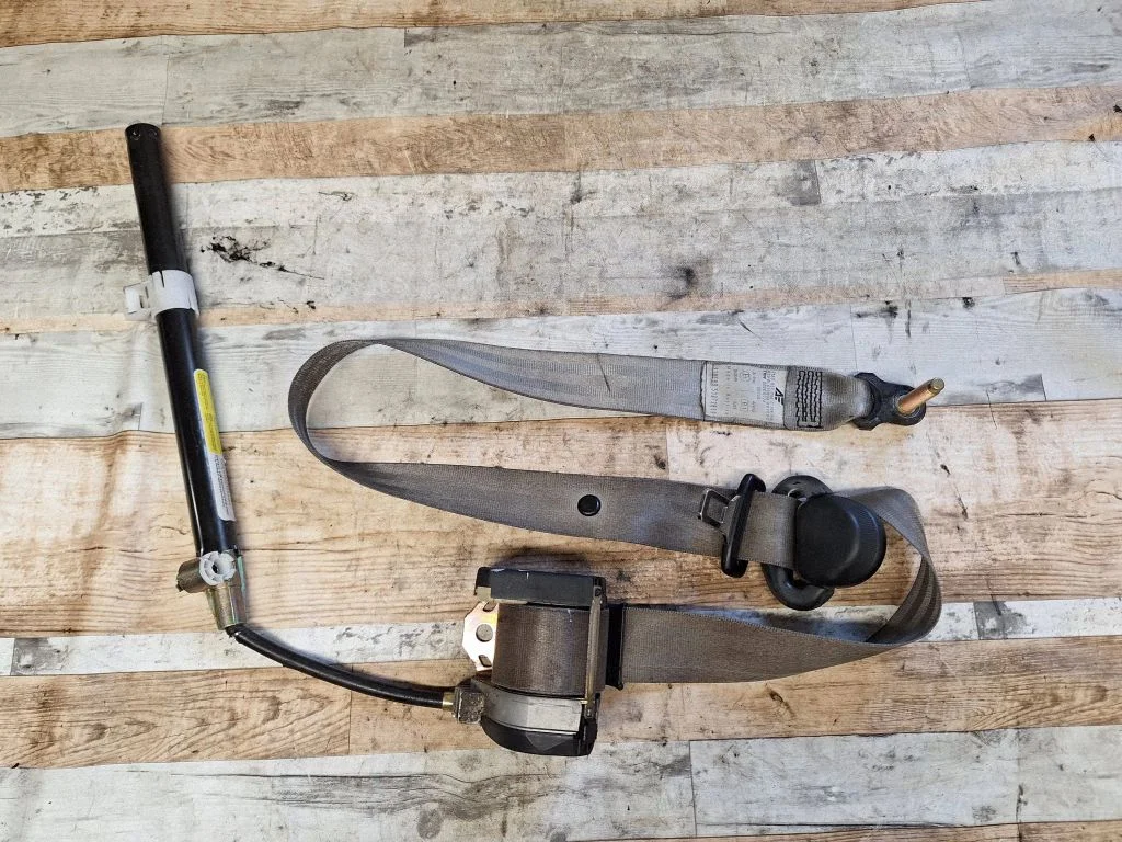 Front seatbelt – Seat Alhambra (Mk1) (1996-2010)