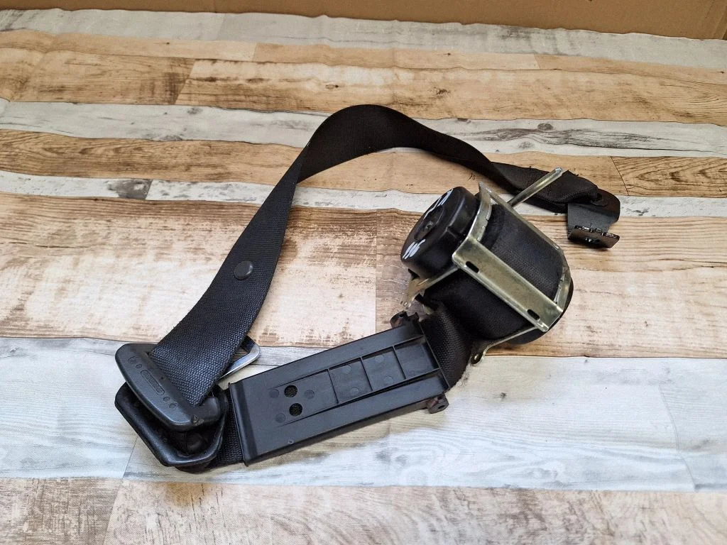 Front seatbelt – Opel Zafira B (2005-2014)