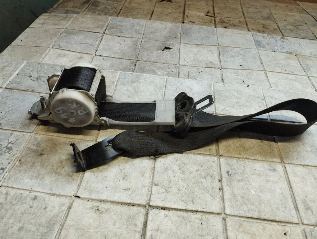 Front seatbelt – Opel Vectra C (2002-2005)