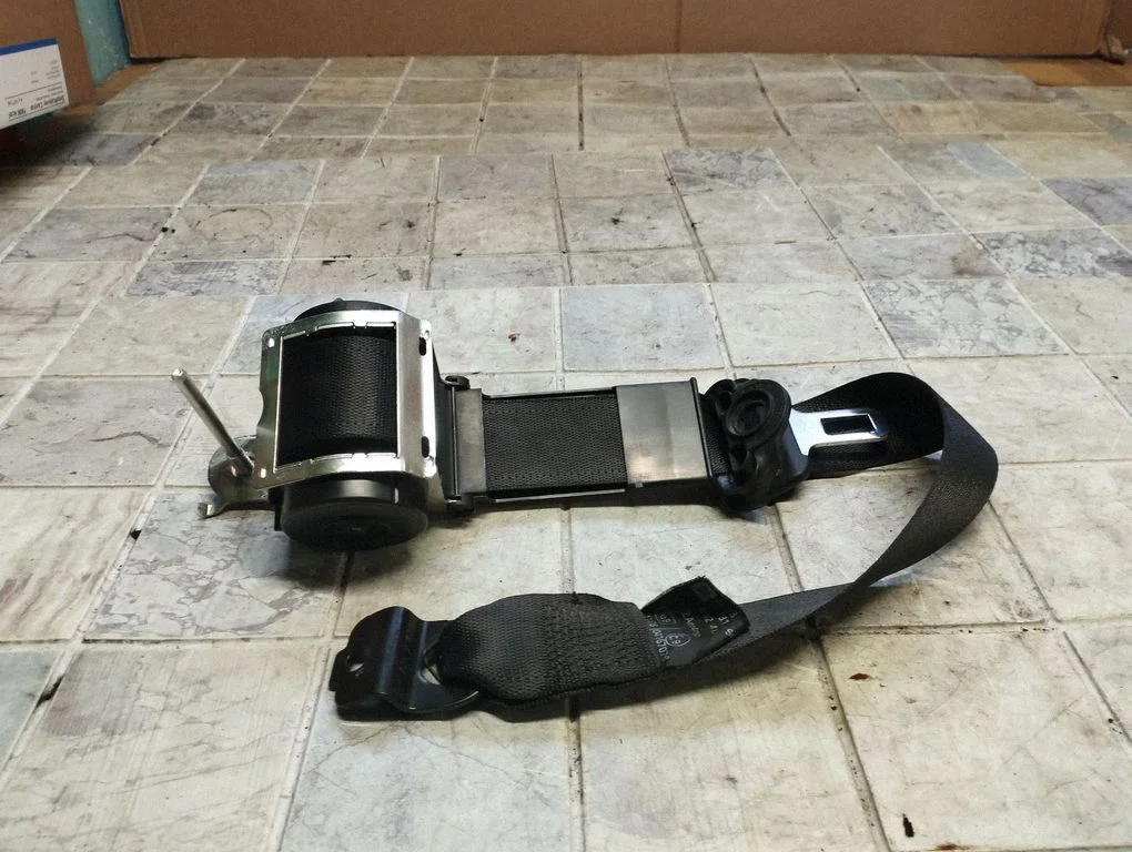 Front seatbelt – Opel Meriva A (2003-2010)