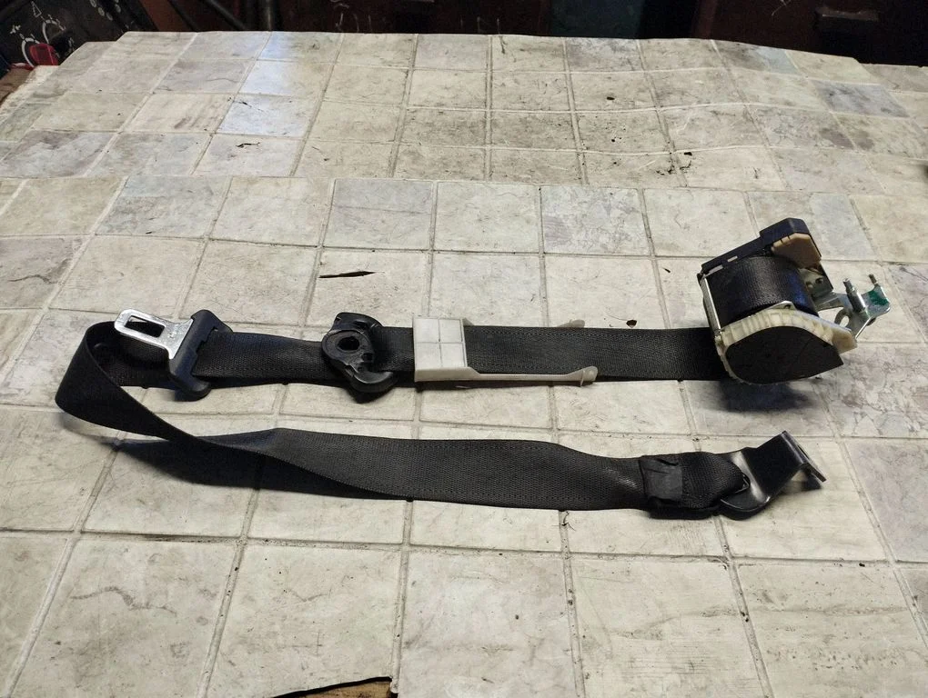 Front seatbelt – Opel Zafira A (1999-2005)
