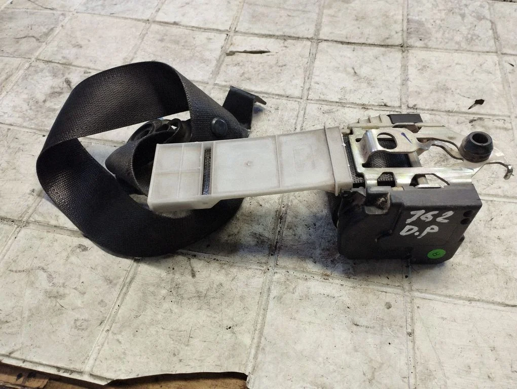 Front seatbelt – Opel Zafira A (1999-2005)