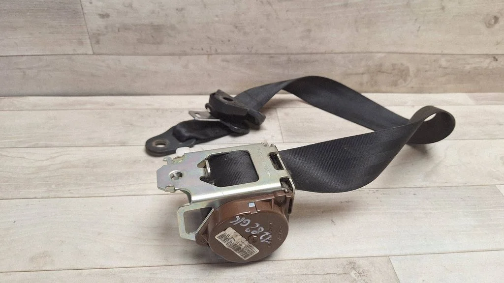 Rear seatbelt – Citroen C4 Grand Picasso (2007-2013)