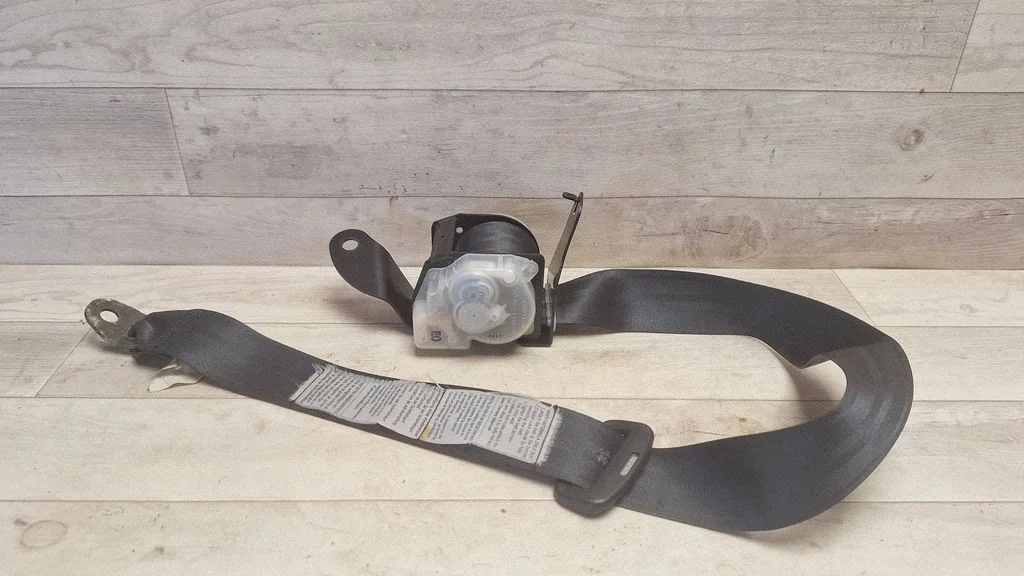 Rear seatbelt 0432071