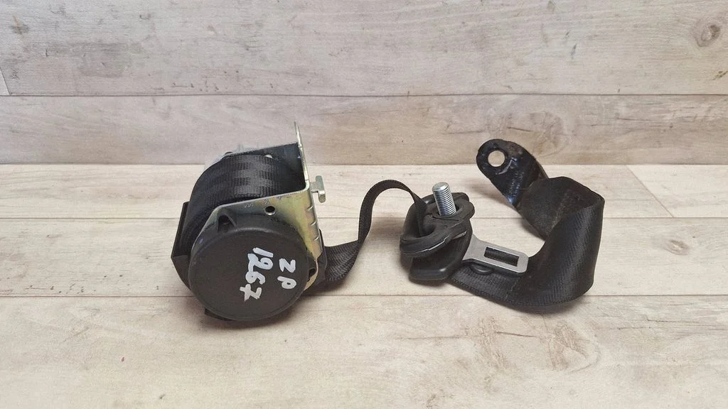 Rear seatbelt 6Q0857806A