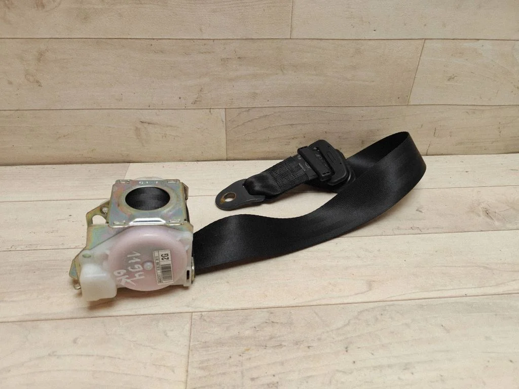 Rear seatbelt – Citroen C4 I (2004-2010)