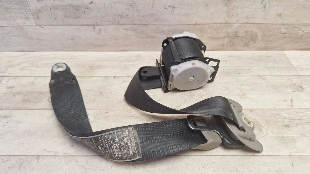 Rear seatbelt TKAB0N694