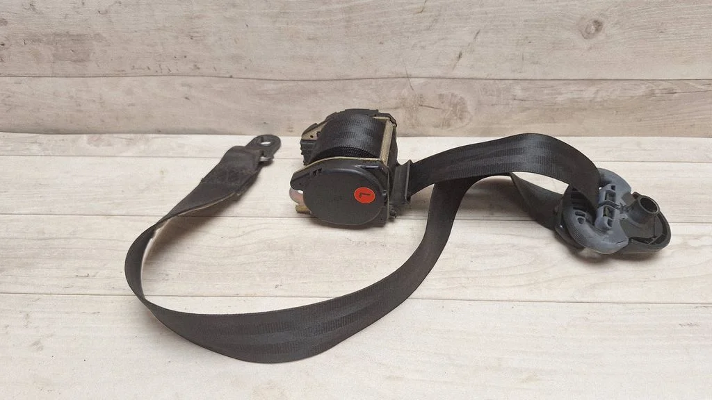 Rear seatbelt 7M0857811E