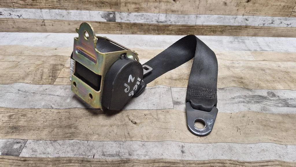 Rear seatbelt 96567808XX