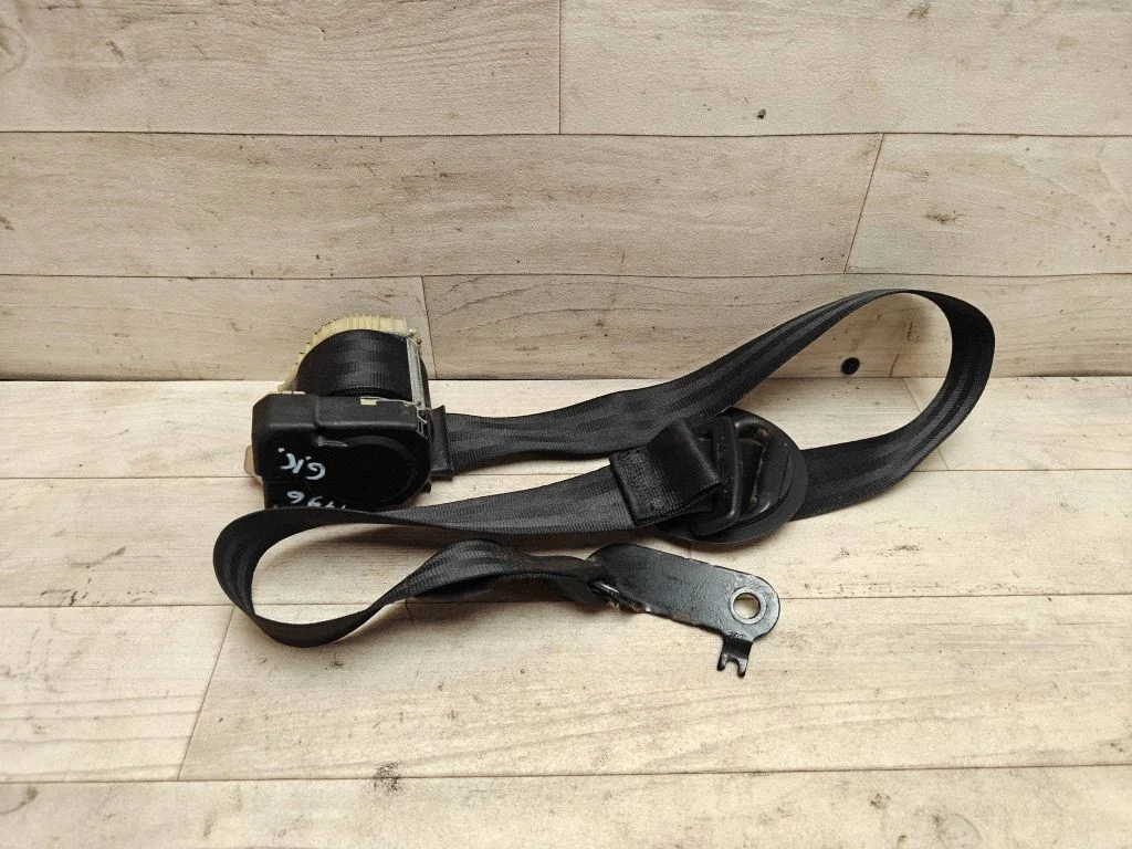 Rear seatbelt 1T0857805B
