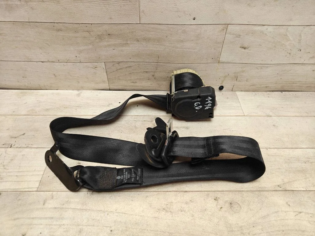 Rear seatbelt 1T0857806B