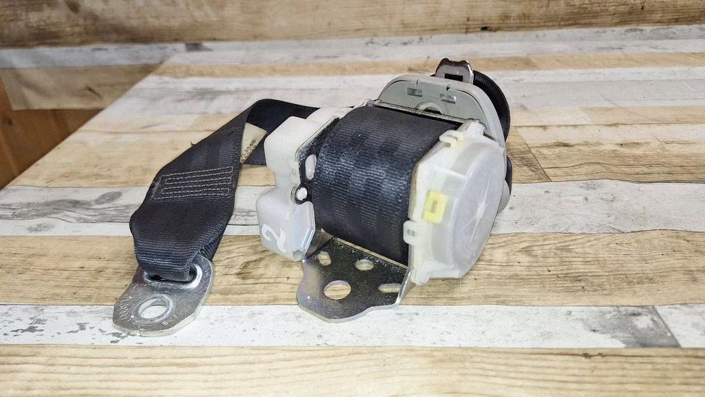 Rear seatbelt 0433088