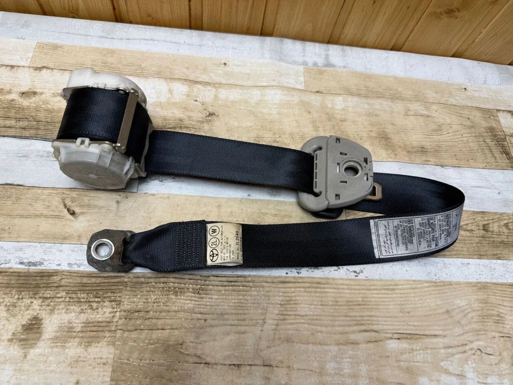Rear seatbelt 0433086