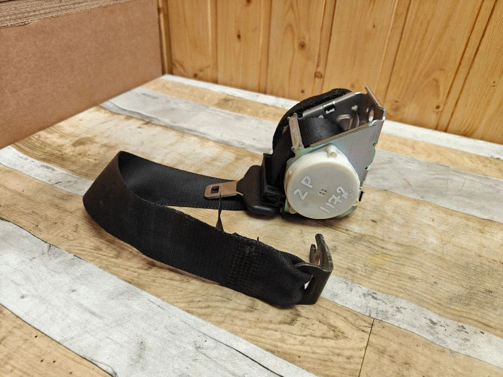 Rear seatbelt 6G9N611B69