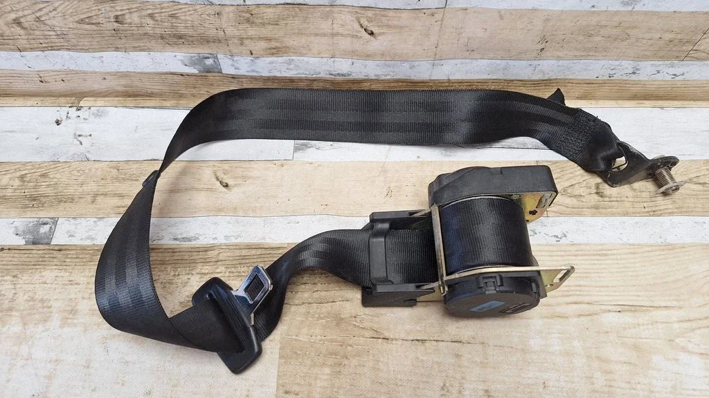 Rear seatbelt 6Y9857448F