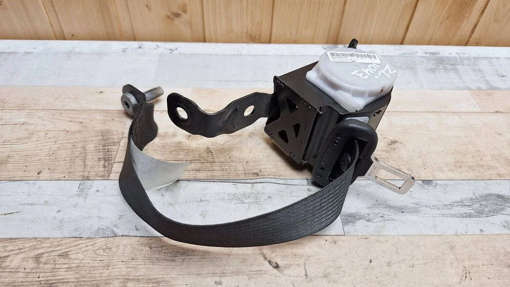 Rear seatbelt 13288436
