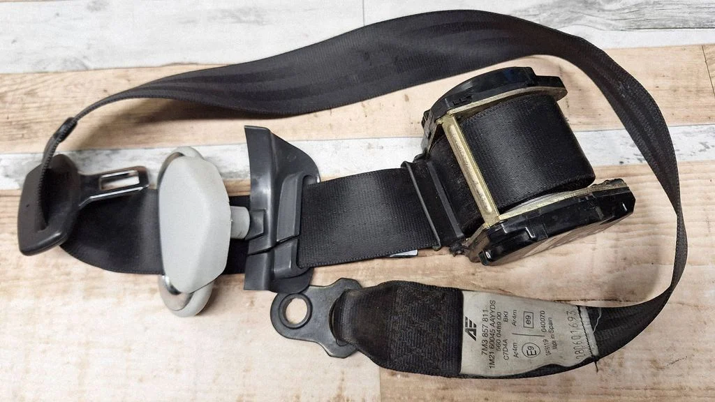 Rear seatbelt – Seat Alhambra (Mk1) (1996-2010)