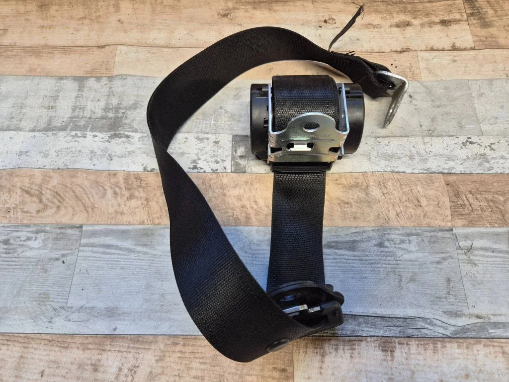 Rear seatbelt 13178674