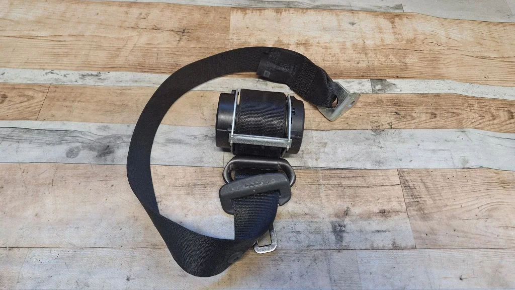 Rear seatbelt 602592300