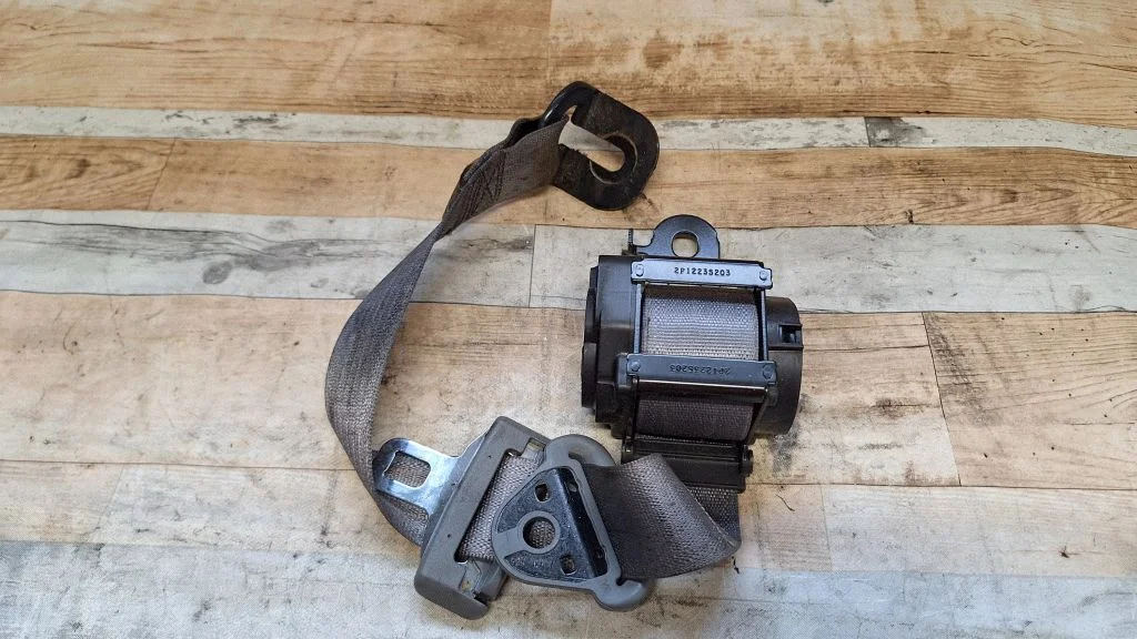 Rear seatbelt 1CL92TRMAA