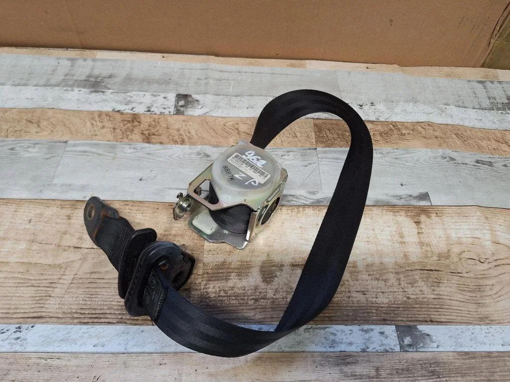 Rear seatbelt 040731
