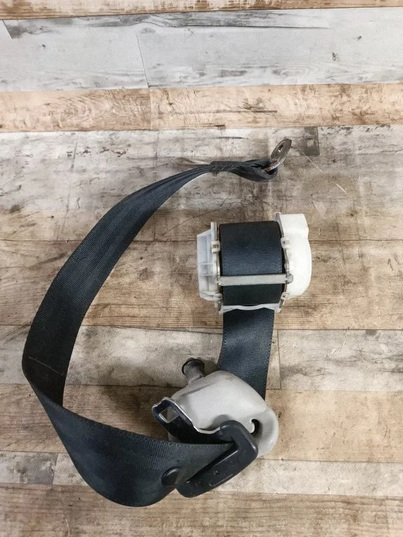 Tagumine turvavöö 0433086