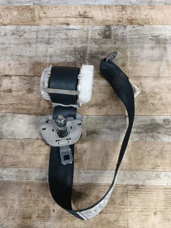 Tagumine turvavöö 0433086