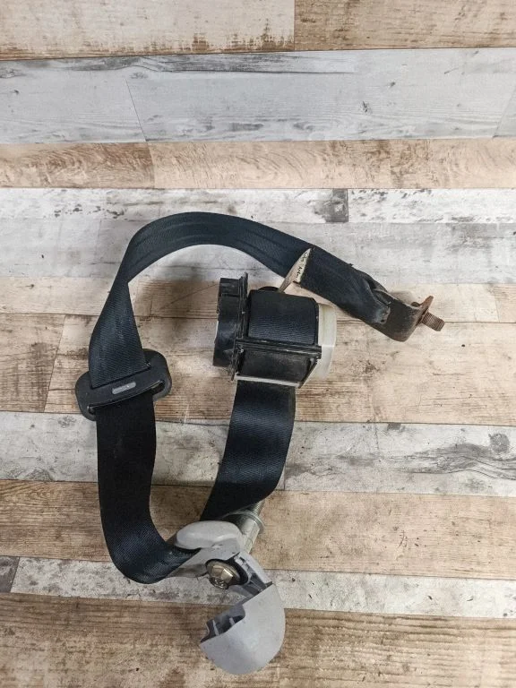 Rear seatbelt 0434089