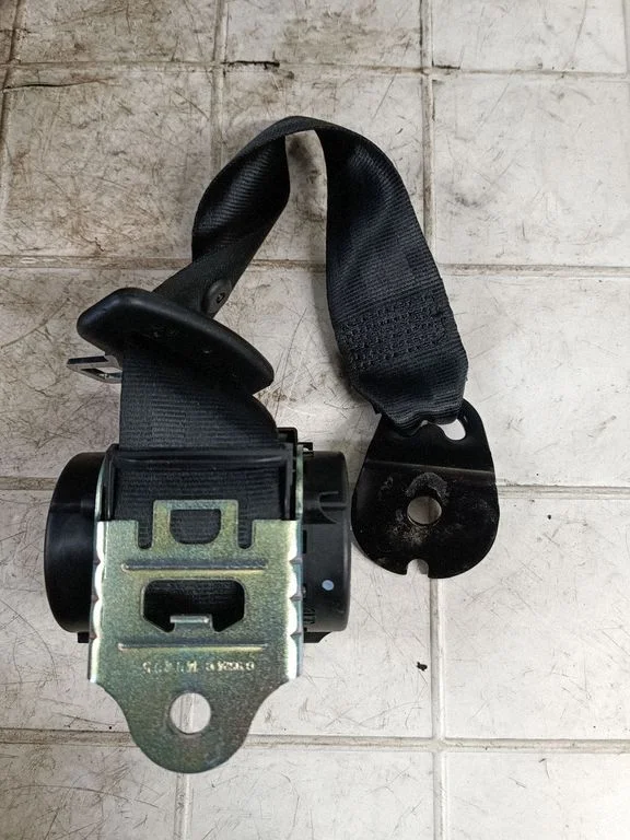 Rear seatbelt – Land Rover Evoque I (2011-2018)