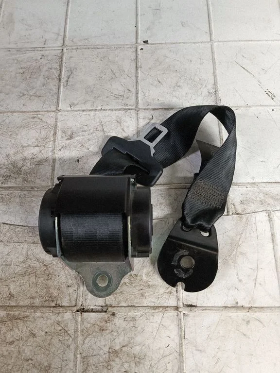 Rear seatbelt – Land Rover Evoque I (2011-2018)