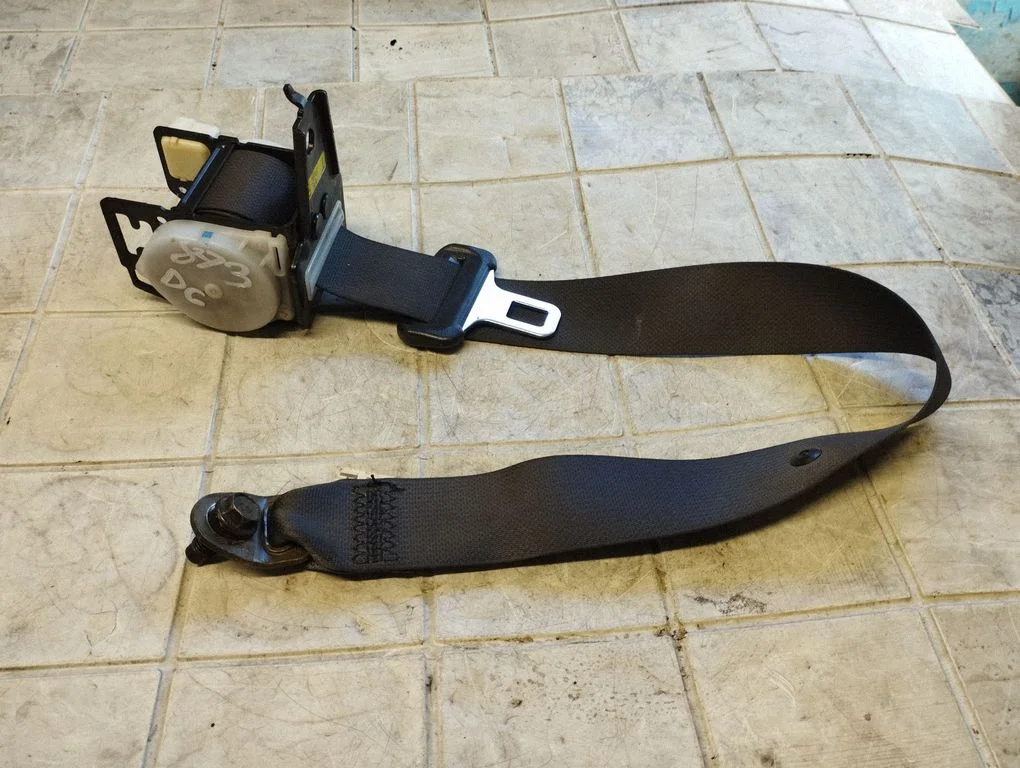 Rear seatbelt 0431091