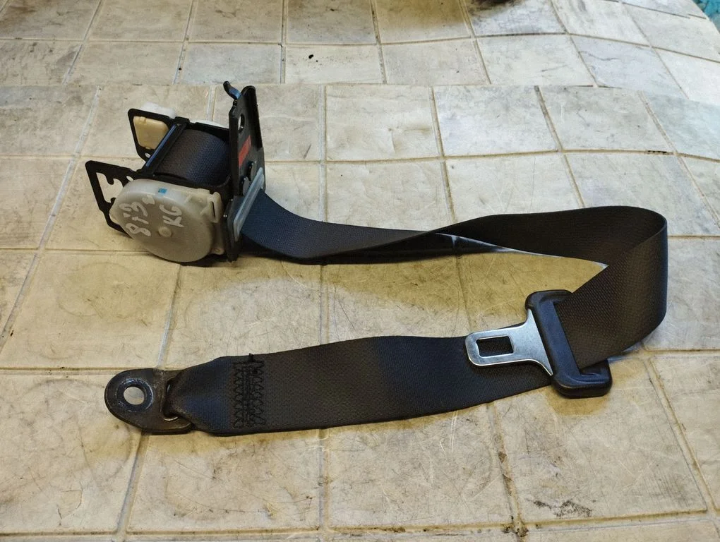 Rear seatbelt 0431091
