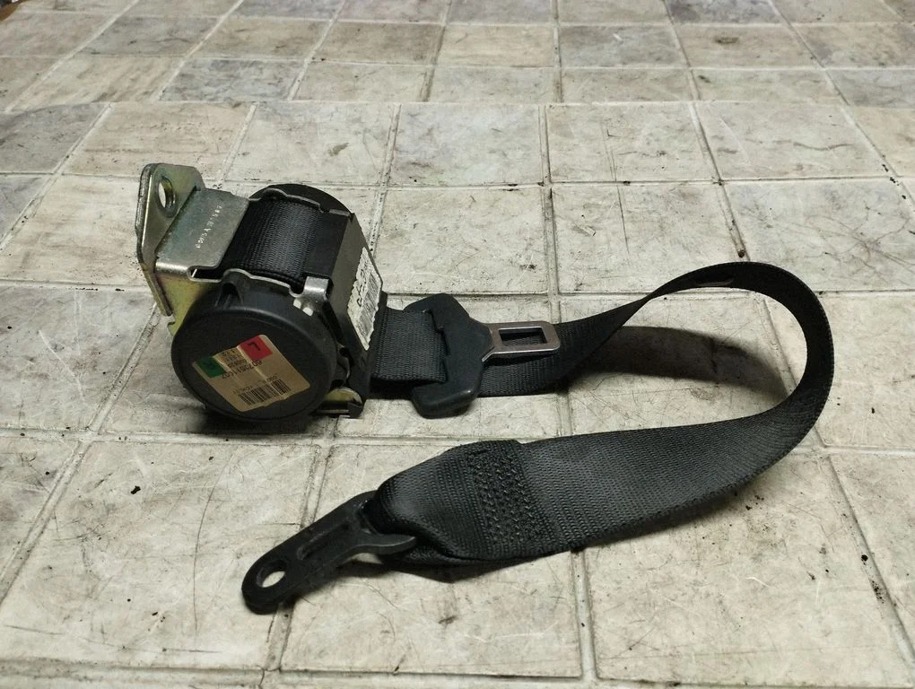 Aizmugurējā drošības josta 607051100Z