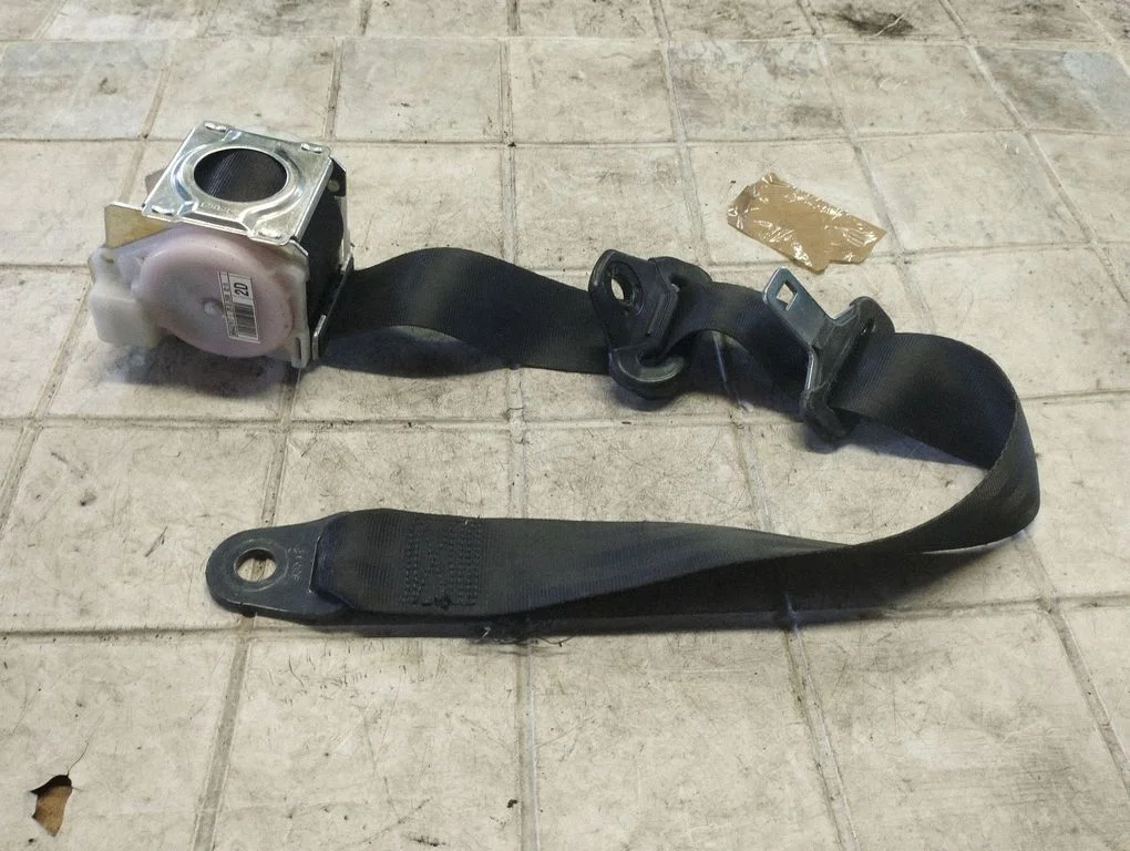 Tagumine turvavöö 501RB3K1C5