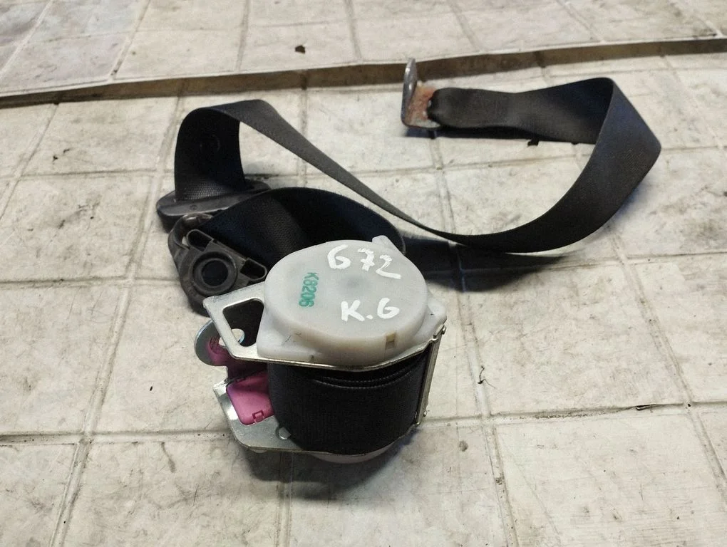 Aizmugurējā drošības josta 13120731