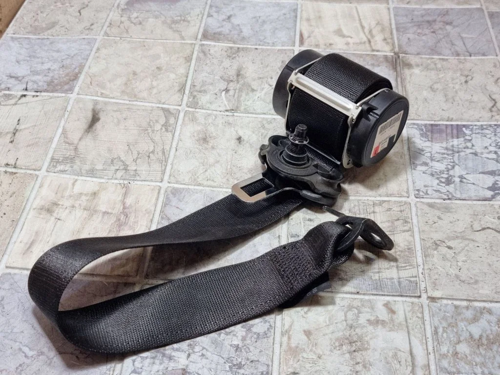 Aizmugurējā drošības josta 602143200