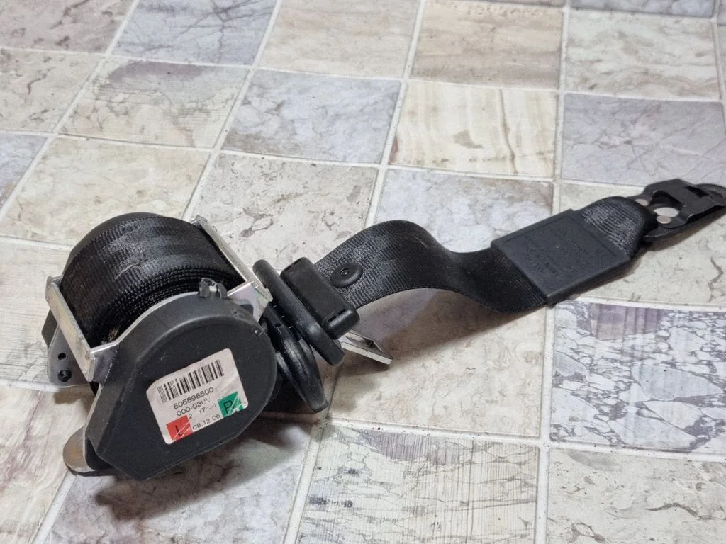 Rear seatbelt – Audi Q7 4L (2005-2015)